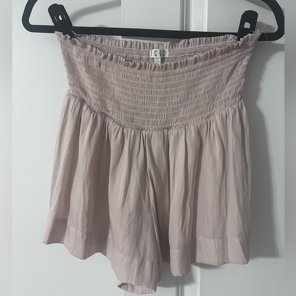 TCEC boutique brand shorts size medium